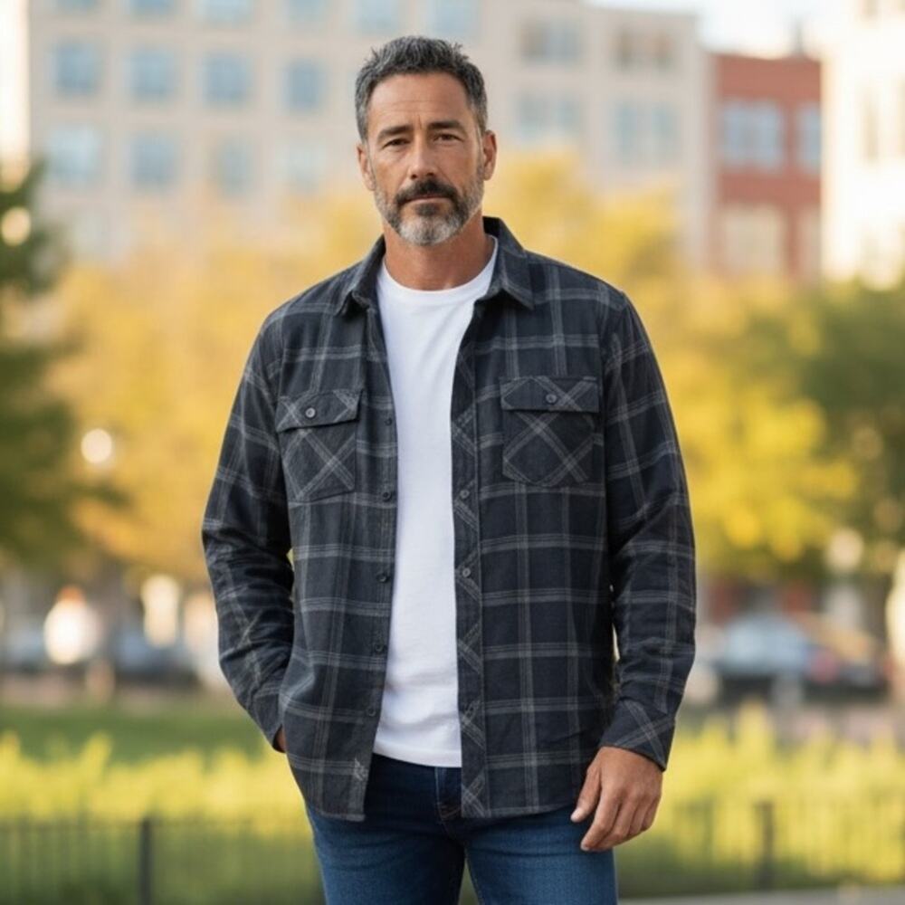 VOYAGER Men’s Medium Black Thermal Lined Flannel Shirt